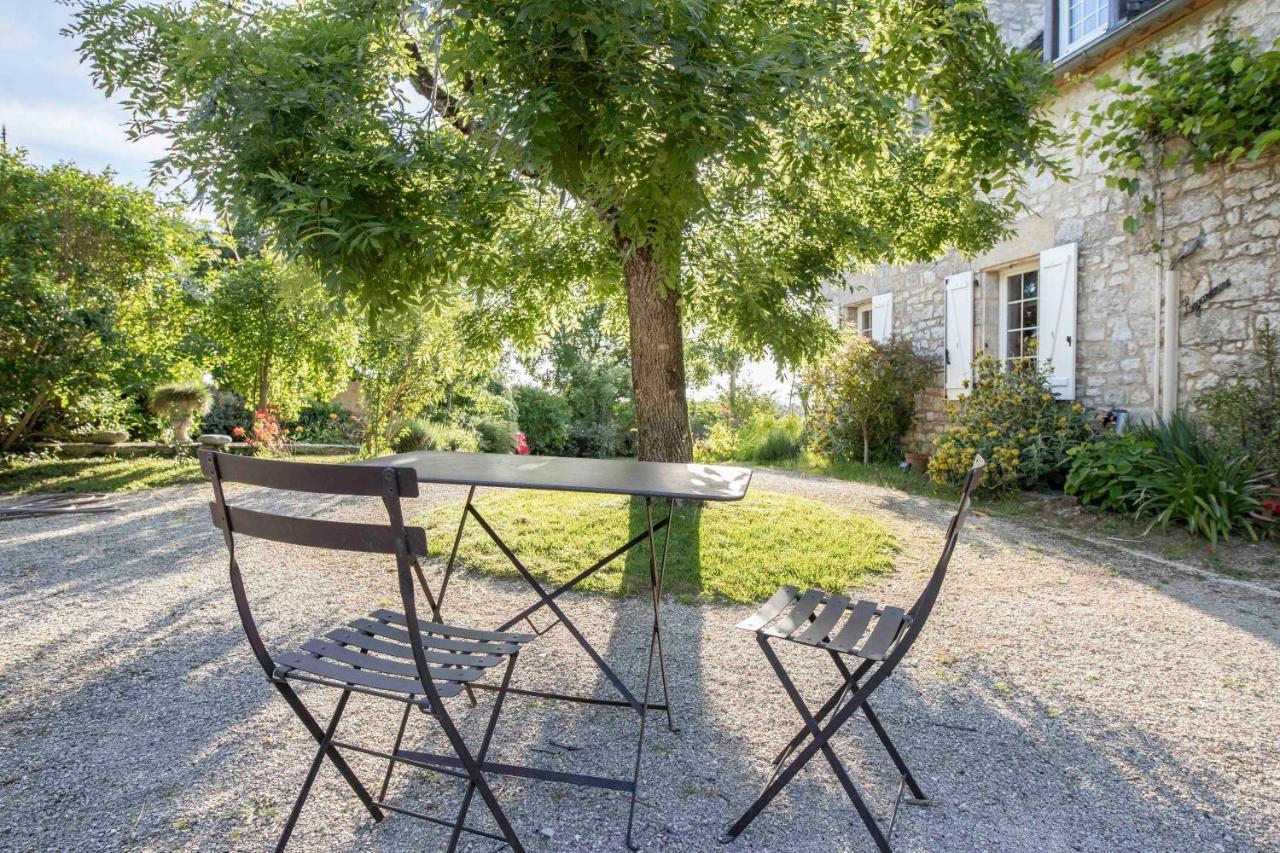 Bed and Breakfast Domaine La Garenne Reilhaguet Exteriér fotografie